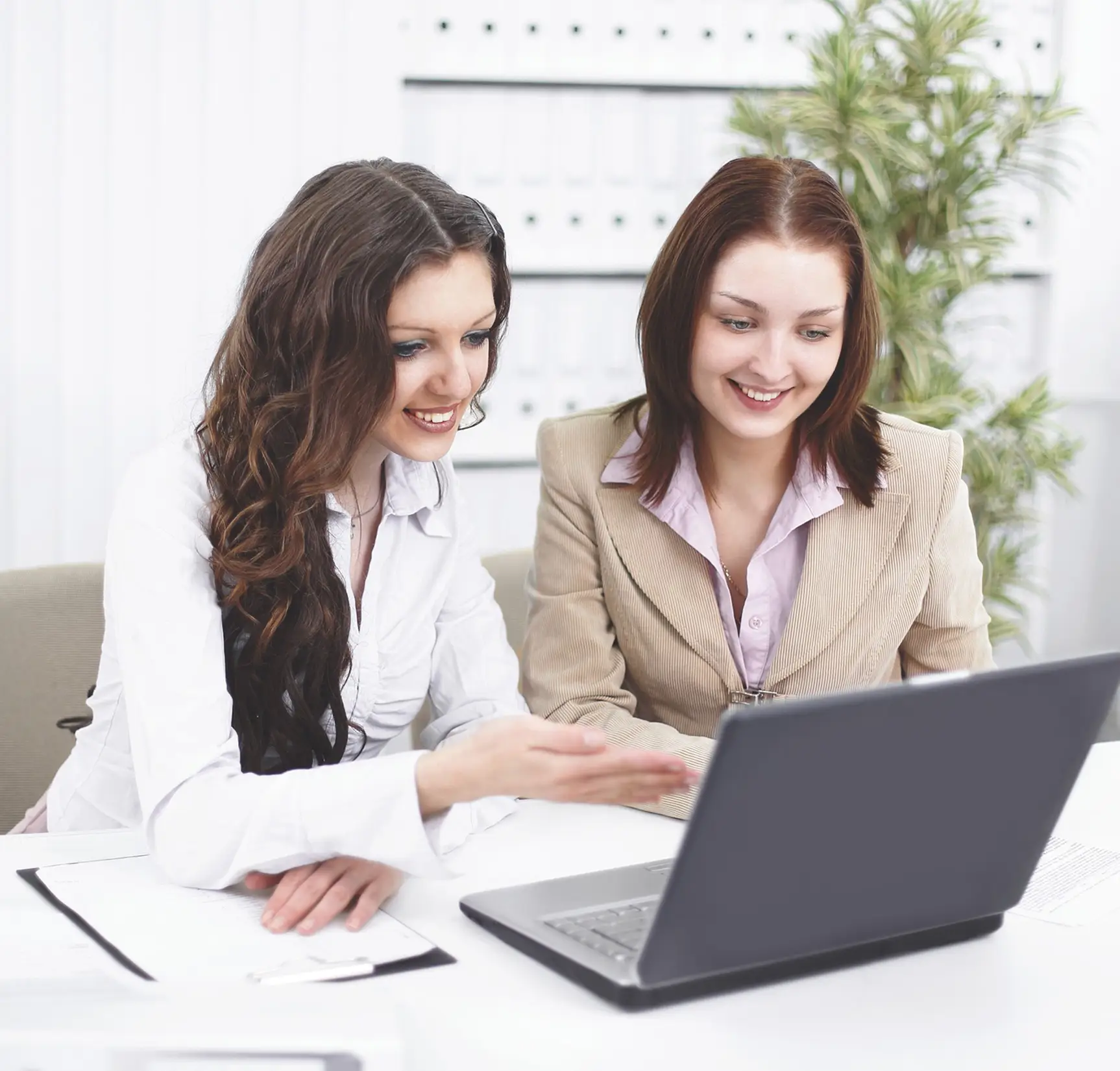 FAQs About AI-Powered Knowledge Management