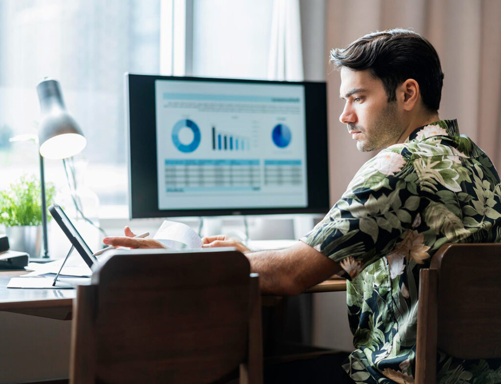 incident management ITSM initial diagnosis and escalation showing issue analysis and support team routing